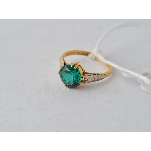 538 - A green stone ring 9ct size I - 1.5 gms