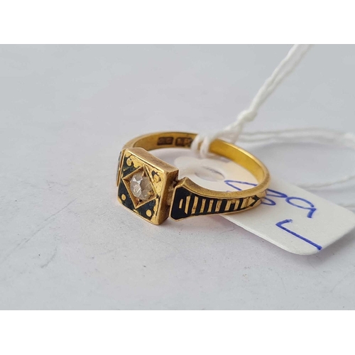 539 - A diamond and enamel ring (chipped to enamel) 18ct gold size l - 3.7 gms