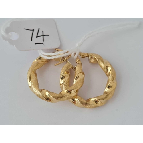 74 - A good pair of 18ct gold rope twist earrings 3.8g