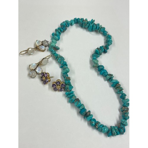 193 - Vintage turquoise necklace and earrings