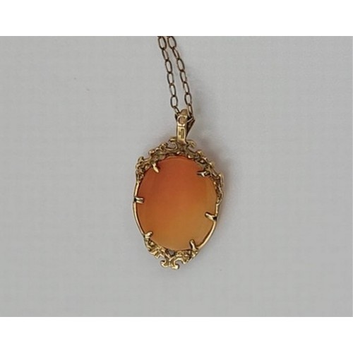 199 - Vintage 9ct gold cameo pendant and gold chain , 20 inches , 2.6g