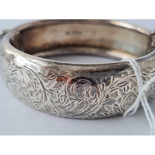 118 - A engraved silver bracelet