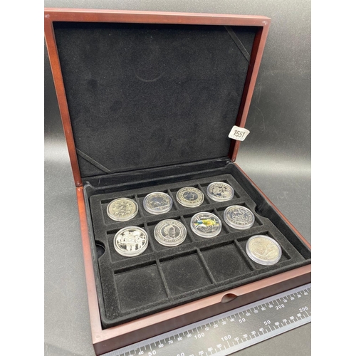 1551 - Nine �5 proof coins in capsules in box