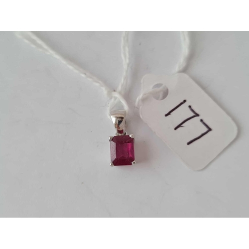 177 - A ruby pendant 18ct gold � 1.1 gms