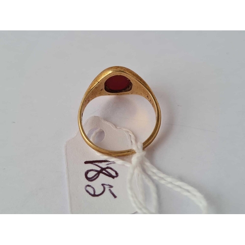 185 - A stone set signet ring 9ct size K � 2.7 gms