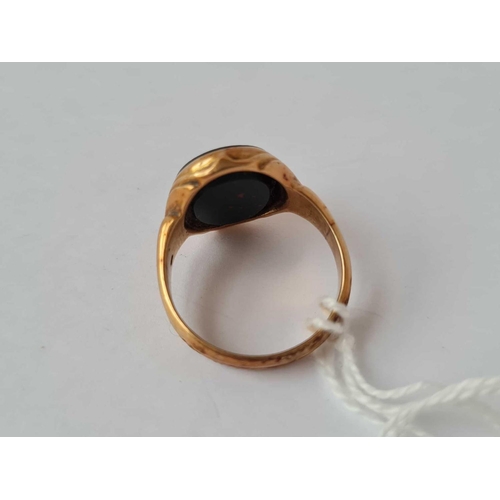 2 - A gents blood stone signet ring slight chip to stone 15ct gold size R � 7 gms