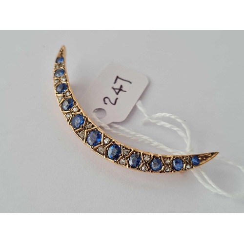 247 - ANTIQUE VICTORIAN SAPPHIRE & ROSE DIAMOND SET CRESCENT BROOCH. LENGTH 55MM