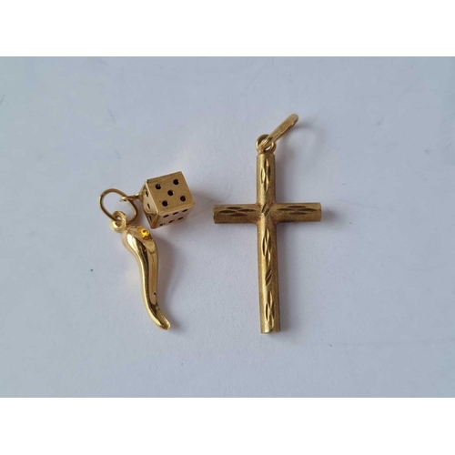 262 - A small 9ct gold cross & 9ct dice charm 1g