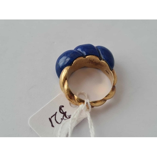 321 - A LAPIS SET RING 14CT GOLD SIZE P � 11.1 GMS