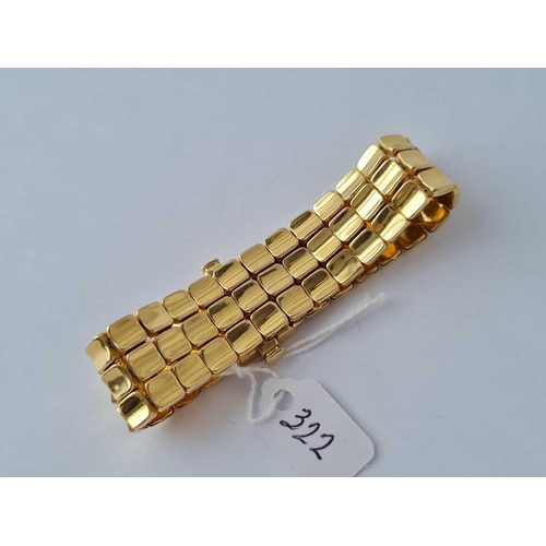 322 - A RETRO STYLE BRACELET 9CT � 23.2 GMS