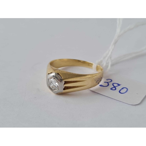 380 - A GOOD SOLITAIRE DIAMOND RING 14CT GOLD SIZE Q � 4.7 GMS