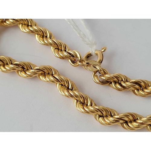 381 - A good 9ct rope twist bracelet 5.2g