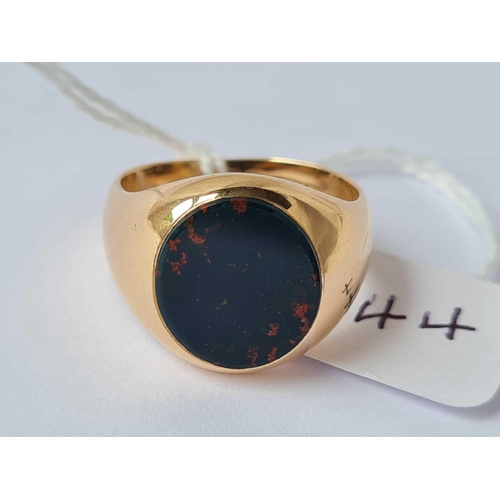 44 - ANTIQUE VICTORIAN SIGNET RING SET WITH A BLOODSTONE,  HALLMARKED 15CT, BIRMINGHAM 1886, SIZE Q