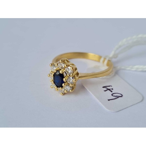 49 - GOOD QUALITY SAPPHIRE & DIAMOND OVAL CLUSTER RING, IN 18CT GOLD, TOTAL DIAMOND CONTENT 0.70 CTS, SIZ... 