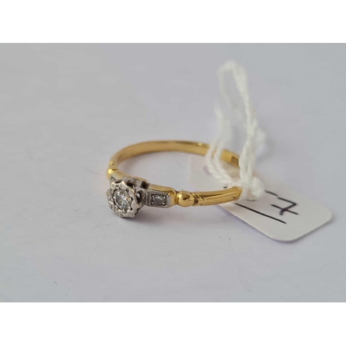 157 - A gold and platinum diamond solitaire ring with diamond shoulders 18ct gold size U   2.2 gms