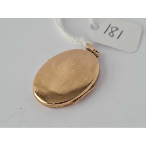 181 - A oval locket 9ct  3 .7 gms