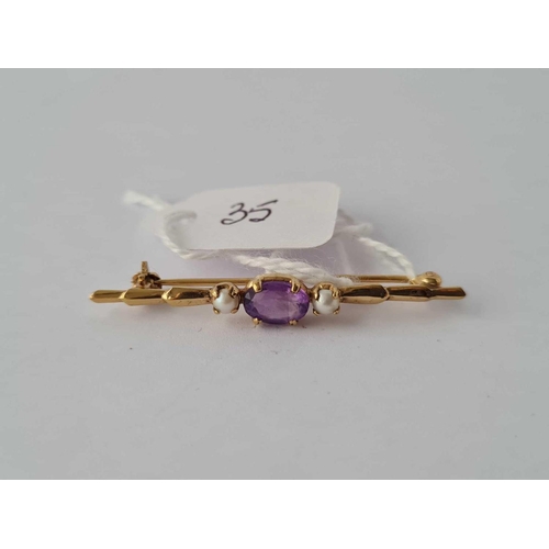 35 - A amethyst and pearl brooch 9ct  1,5 gms