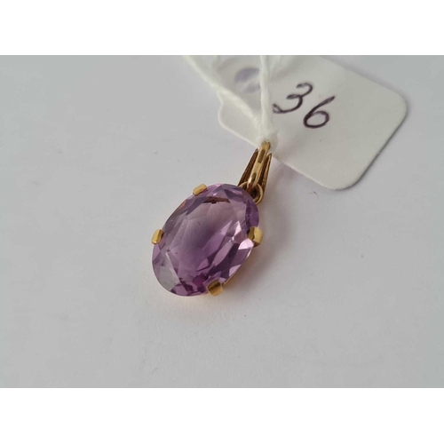 36 - A amethyst pendant 9ct