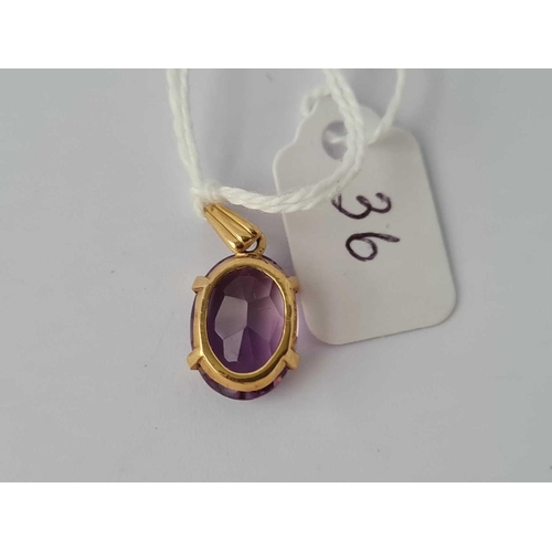 36 - A amethyst pendant 9ct