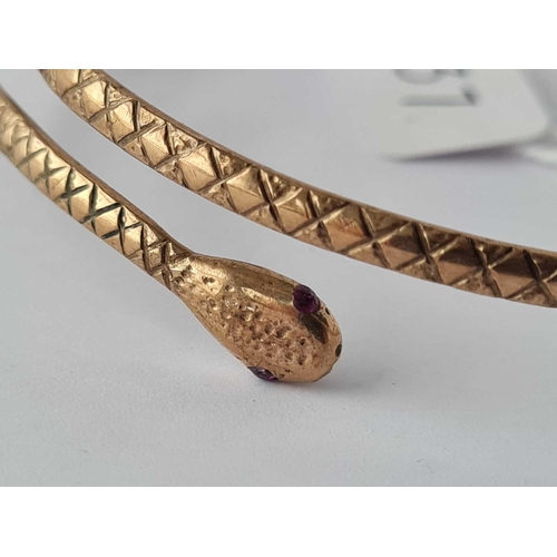 37 - A snake bangle 9ct  10.5 gms