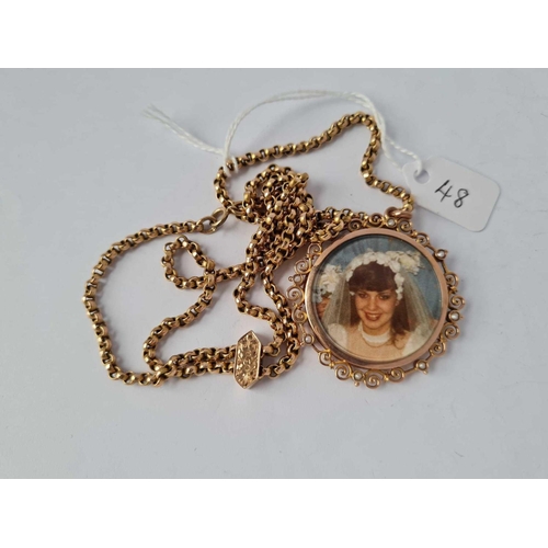 48 - A PHOTO PENDANT ON FANCY CHAIN 9CT 24 INCH  24.5 GMS