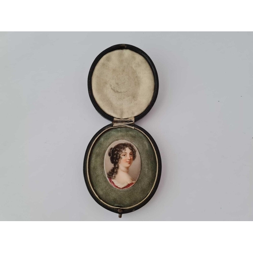 52 - A early Victorian hand painted miniature on porcelain in fitted box