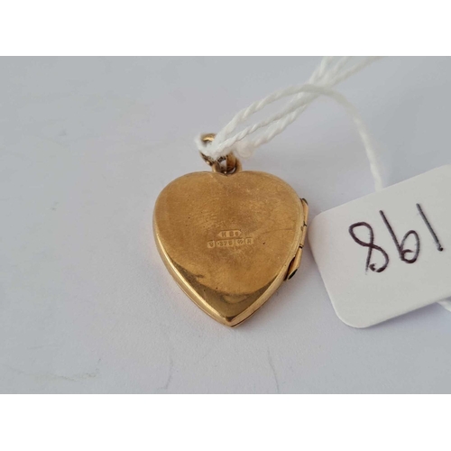 198 - A heart locket 9ct      2.8 gms