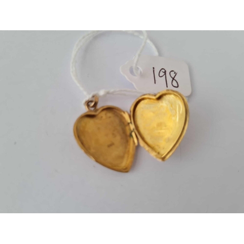 198 - A heart locket 9ct      2.8 gms