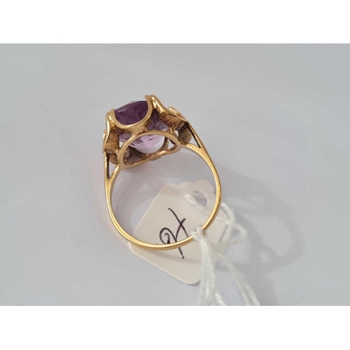 76 - A vintage amethyst 9ct ring size R 4.4g inc