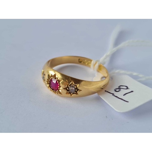 81 - A GOOD QUALITY RUBY AND DIAMOND GYPSY SET RING 1908 18CT GOLD