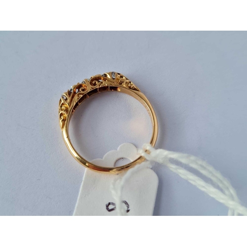 82 - A antique five stone diamond caved half hoop ring 18ct gold