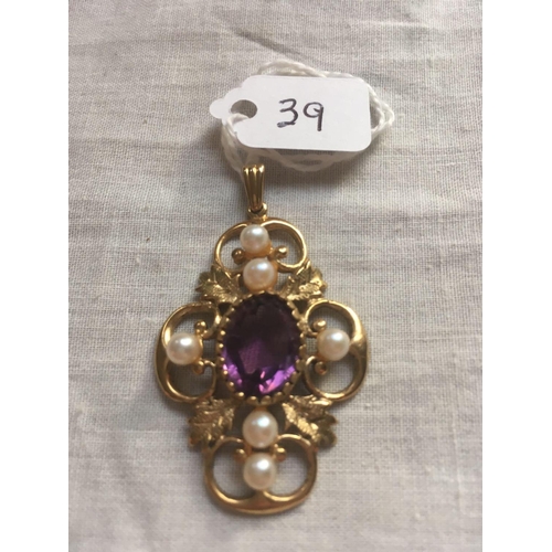 39 - A amethyst and pearl pendant 9ct   6 gms