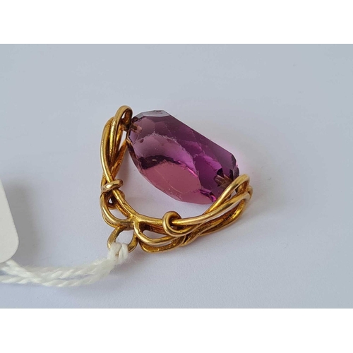 414 - A amethyst set swivel fob 9ct    4.8 gms