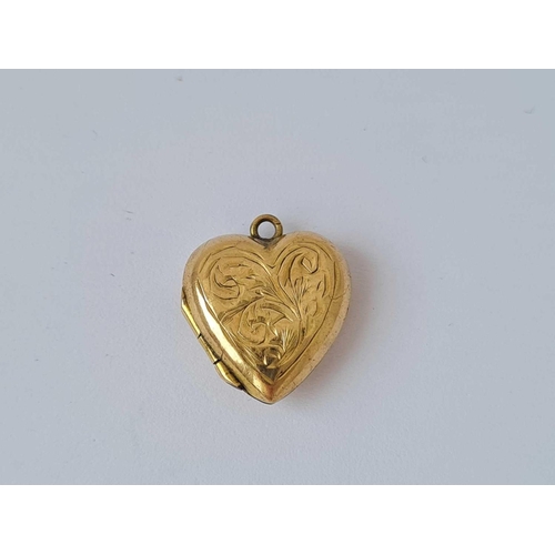 416 - A back and front heart shaped locket 9ct   1.6 gms