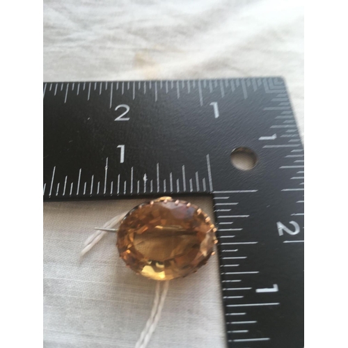 659 - A citrine brooch 9ct