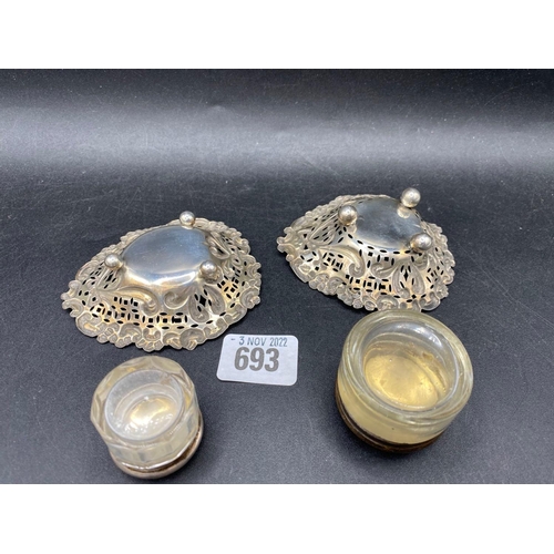 693 - Two heart shaped dishes and two jars with glass bodies