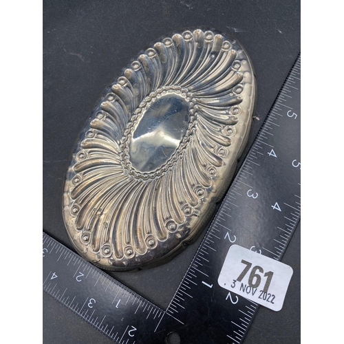 761 - An oval spoon tray with swirl decoration, 6