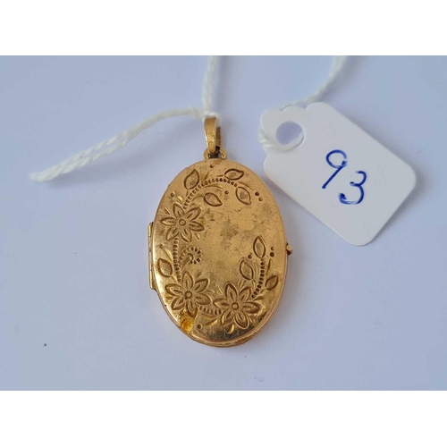 93 - A fancy oval locket 9ct   3.7 gms