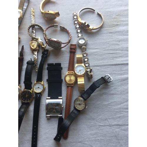 999 - twenty assorted ladies and gents wrist watches