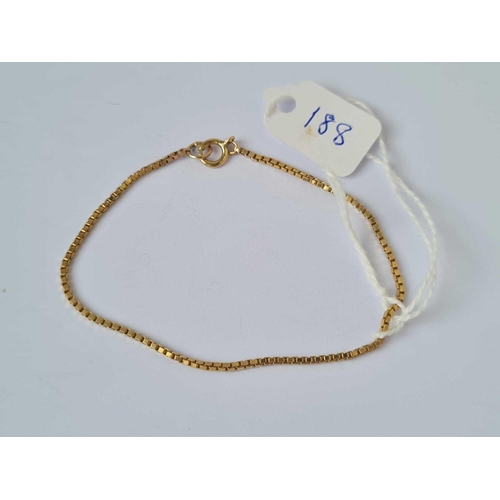 188 - A 9ct bracelet    1.9 gms