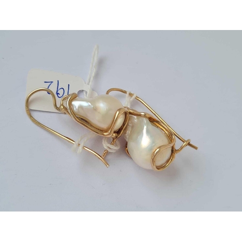 192 - A PAIR OF BLISTER PEARL EARRINGS 18CT GOLD