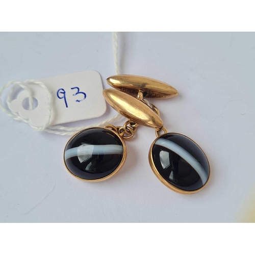 193 - A pair of banded agate cufflinks 9ct