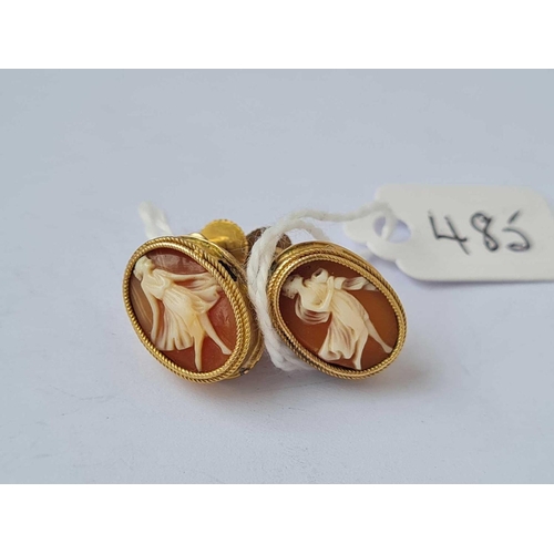 485 - A pair of cameo screw back earrings 9ct