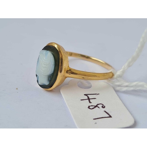 487 - A hard stone cameo ring 18ct gold size S    2.8 gms