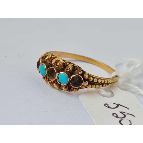 550 - A antique gold ring with turquoise two stones missing  size N    2.1 gms