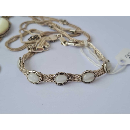 589 - A silver bracelet and necklace   48 gms