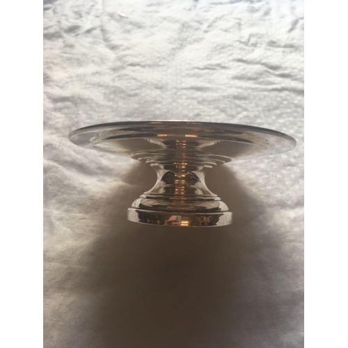 934D - An Art Deco style Tazza on spreading foot, 5.5