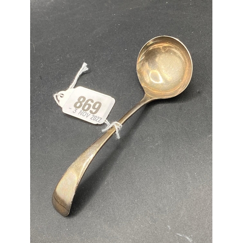 869 - A plain OE pattern sauce ladle, Sheffield 1932, 32g