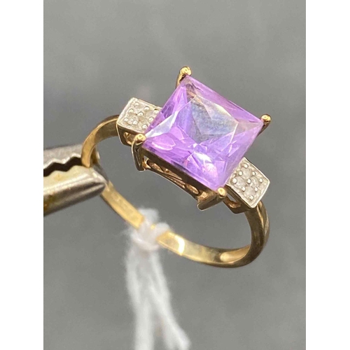 204 - A square 9ct mounted amethyst ring size O 2g inc