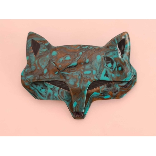 262 - LEA STEIN PARIS � green fox brooch